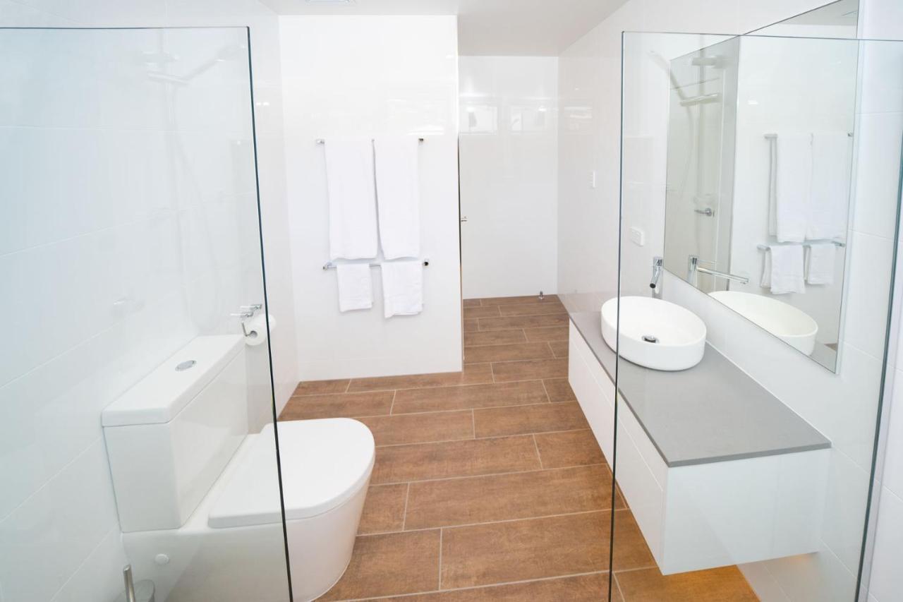 Harbour Cove Hotel Airlie Beach Bagian luar foto