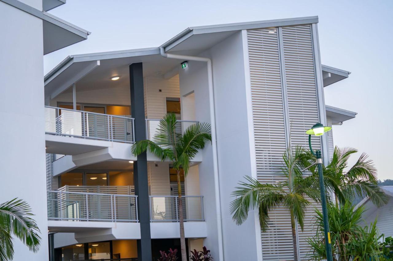 Harbour Cove Hotel Airlie Beach Bagian luar foto