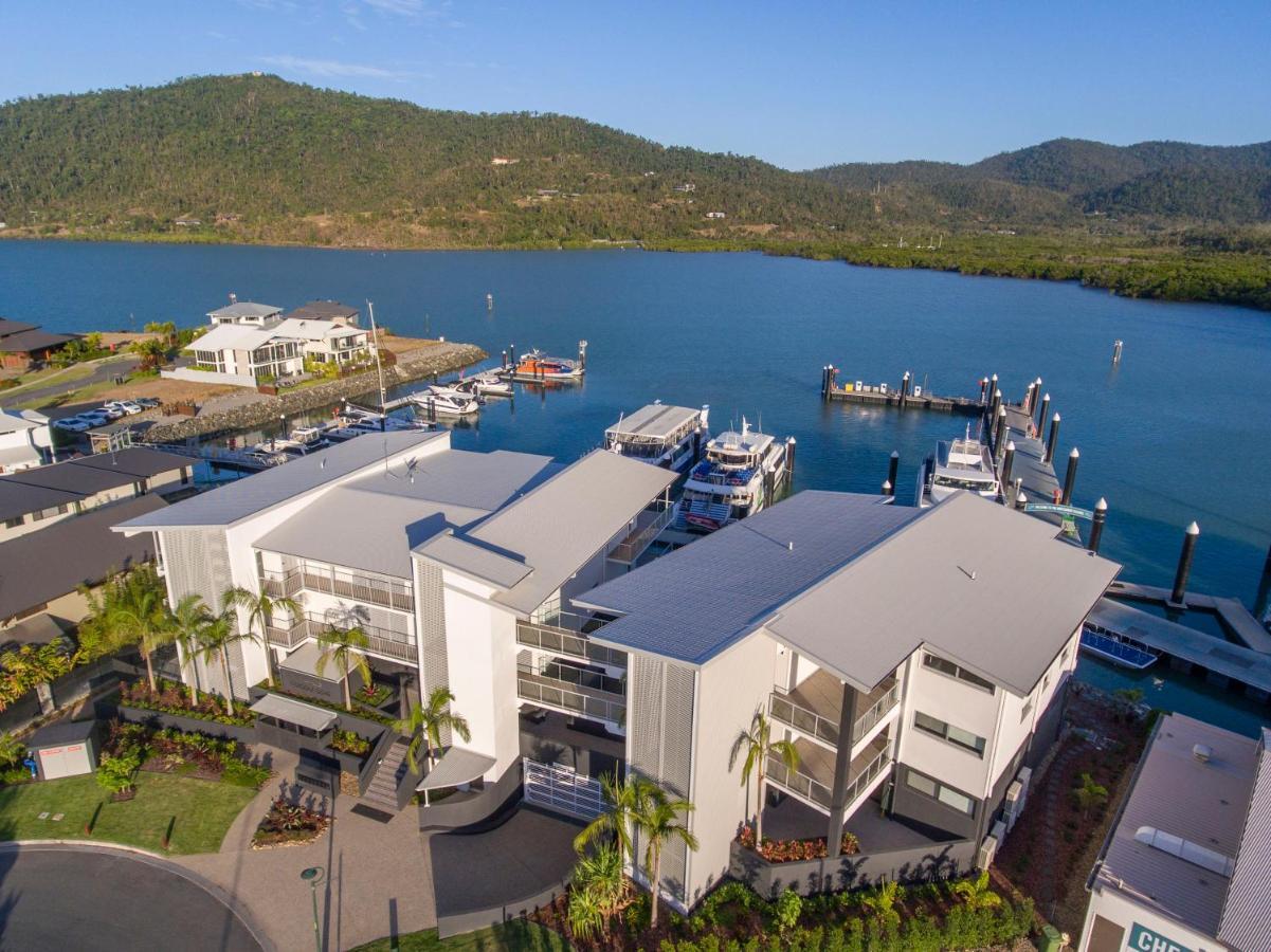 Harbour Cove Hotel Airlie Beach Bagian luar foto